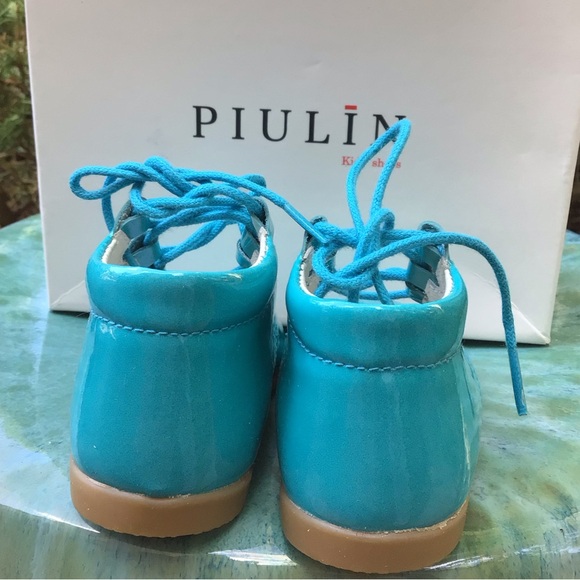 Piulin (18) BABY’S Leather patent lace-up Bottie in turquoise color, Imported. - Picture 4 of 8